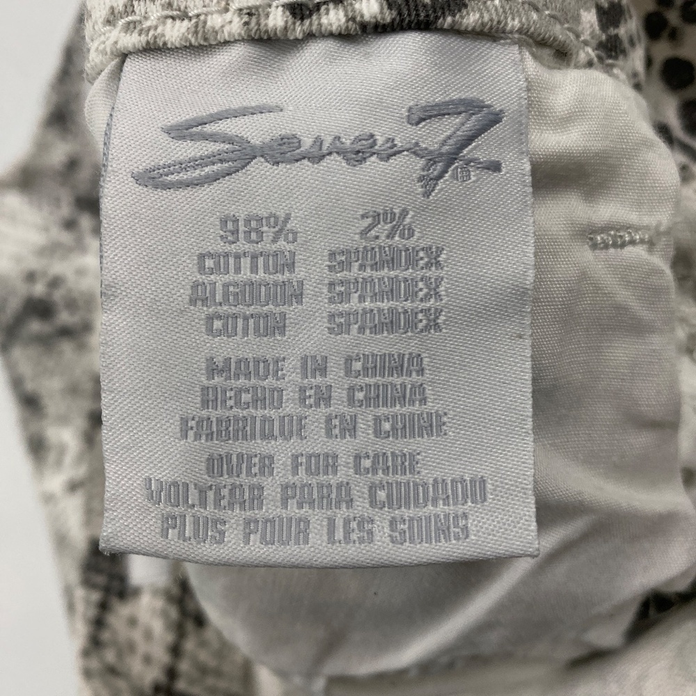 Seven7 Skinny Women's size 12 White Black Snakeprint Denim Jeans - Picture 5 of 5